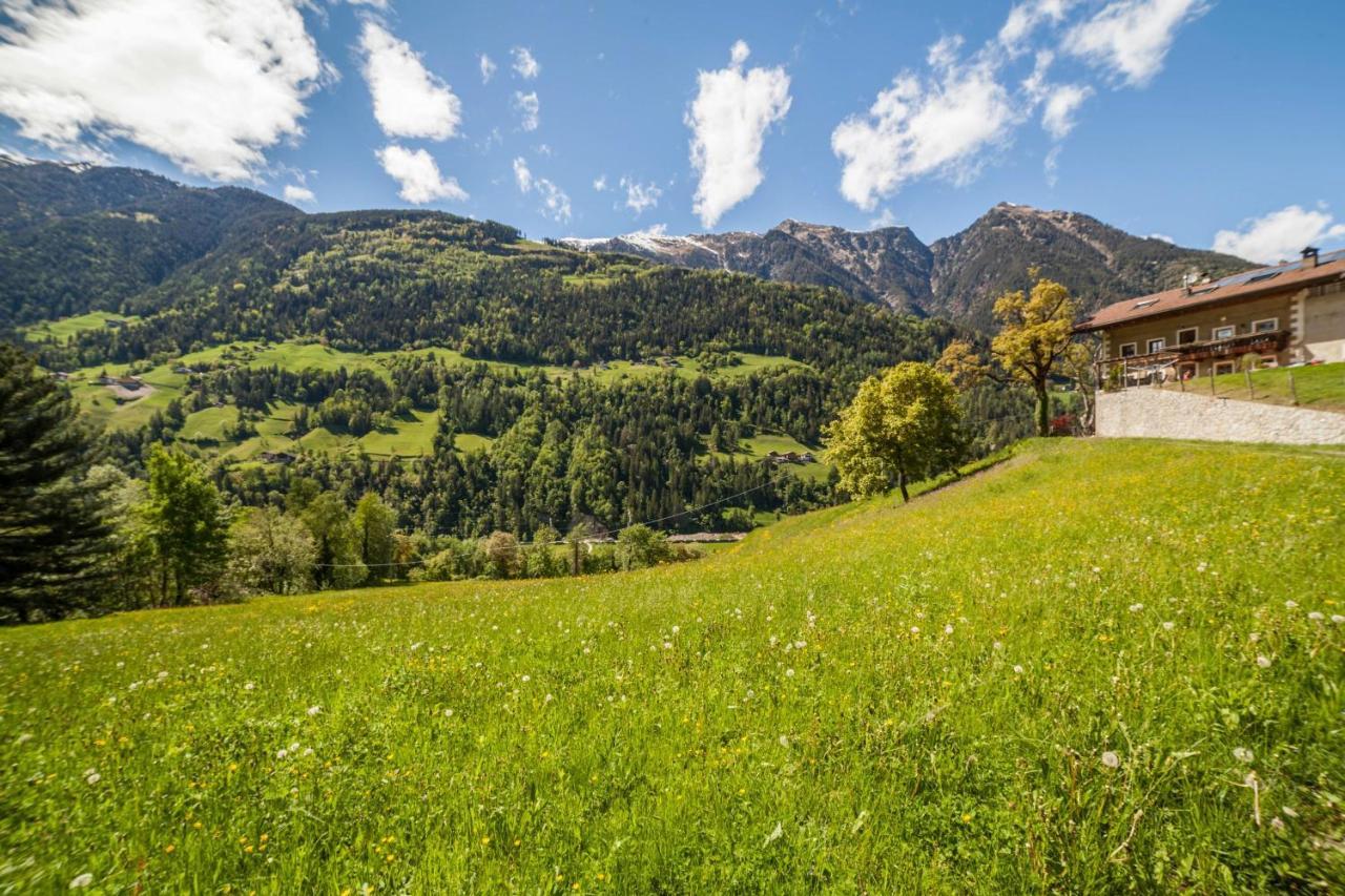 Schildhof Ebion Schildhofsuite San Leonardo in Passiria Exterior photo